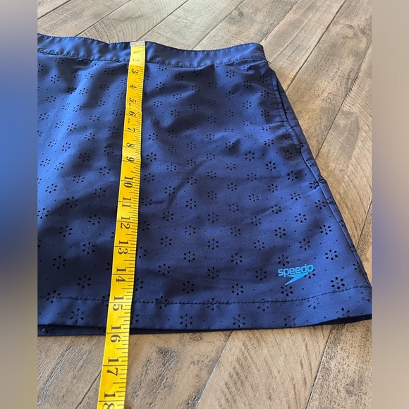 Speedo skort small - Picture 2 of 7